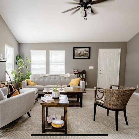Family Friendly Home In Walking District, 5 Minutes From Beach Gulf Shores Eksteriør bilde
